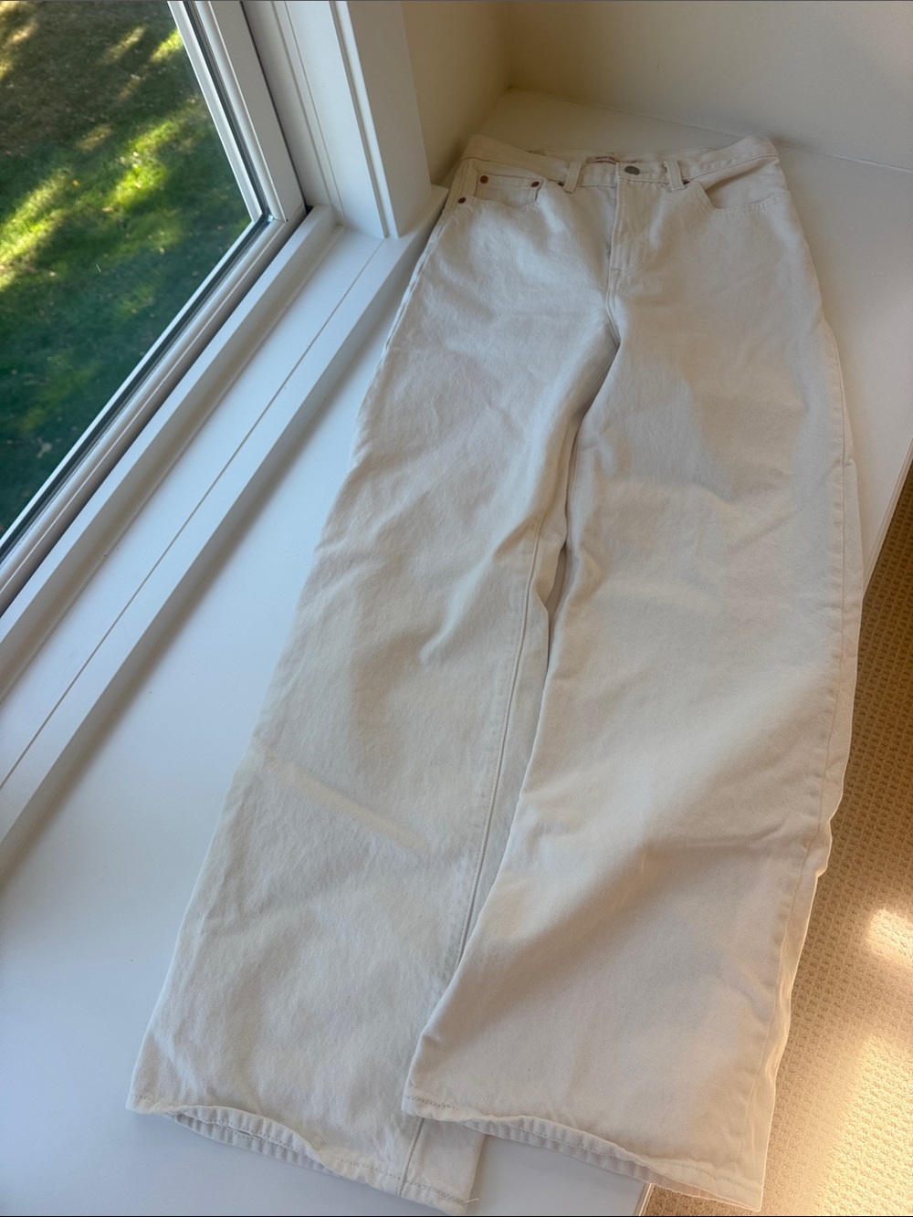 Levi’s - Picture 2 of 4